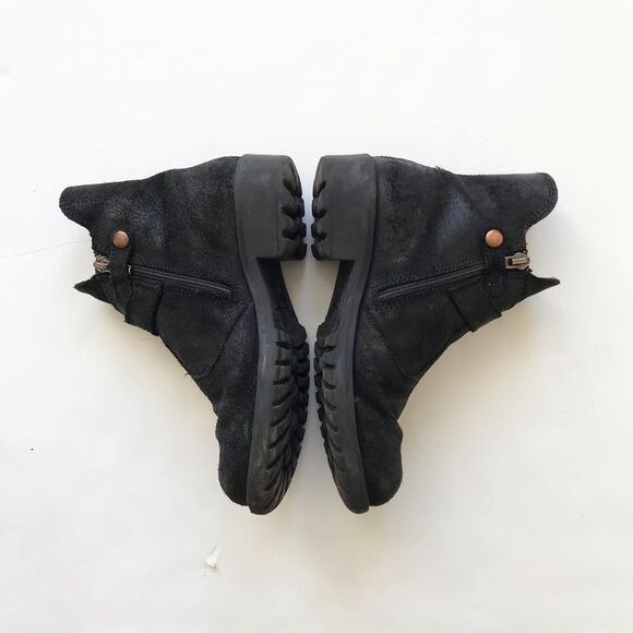 Primigi black leather motto short boots EUC size 31(13) - Picture 3 of 8